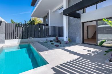 Top floor maisonette at Dikigorika