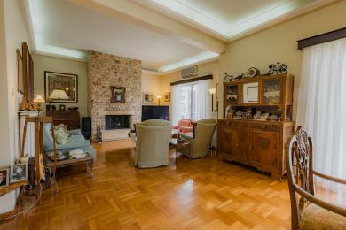 APARTMENT IN GLYFADA