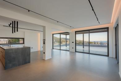 VOULIAGMENI- 5th floor apartment 112sqm.