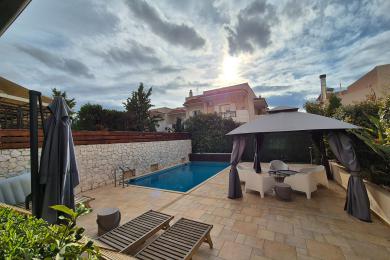 FURNISHED MAISONETTE IN GLYFADA