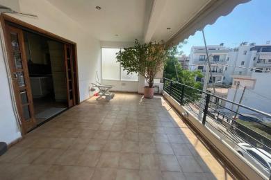 2ND FLOOR APARTMENT IN GLYFADA'S GOLF AREA