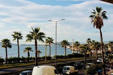 APARTMENT AT PALAIO FALIRO SEA VIEW