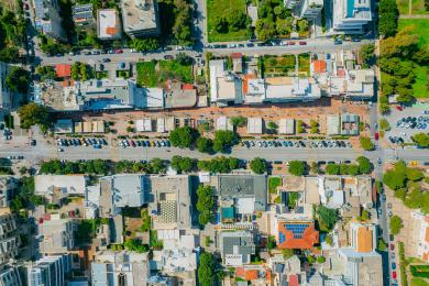 STORE INSIDE A SHOPPING CENTER IN VOULA