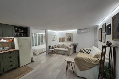 SEMI-BASEMENT APARTMENT IN KAVOURI