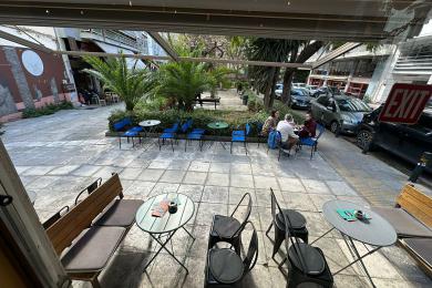 CORNER STORE SUITABLE FOR RESTAURANT